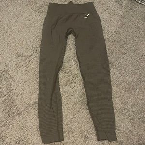 Gym shark leggings